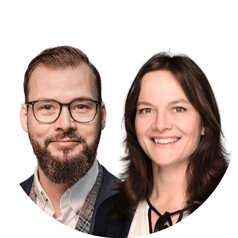 Links im Bild Lukas Reike-Kunze von HiSolutions und und rechts im Bild Martina Korch von Hiscox